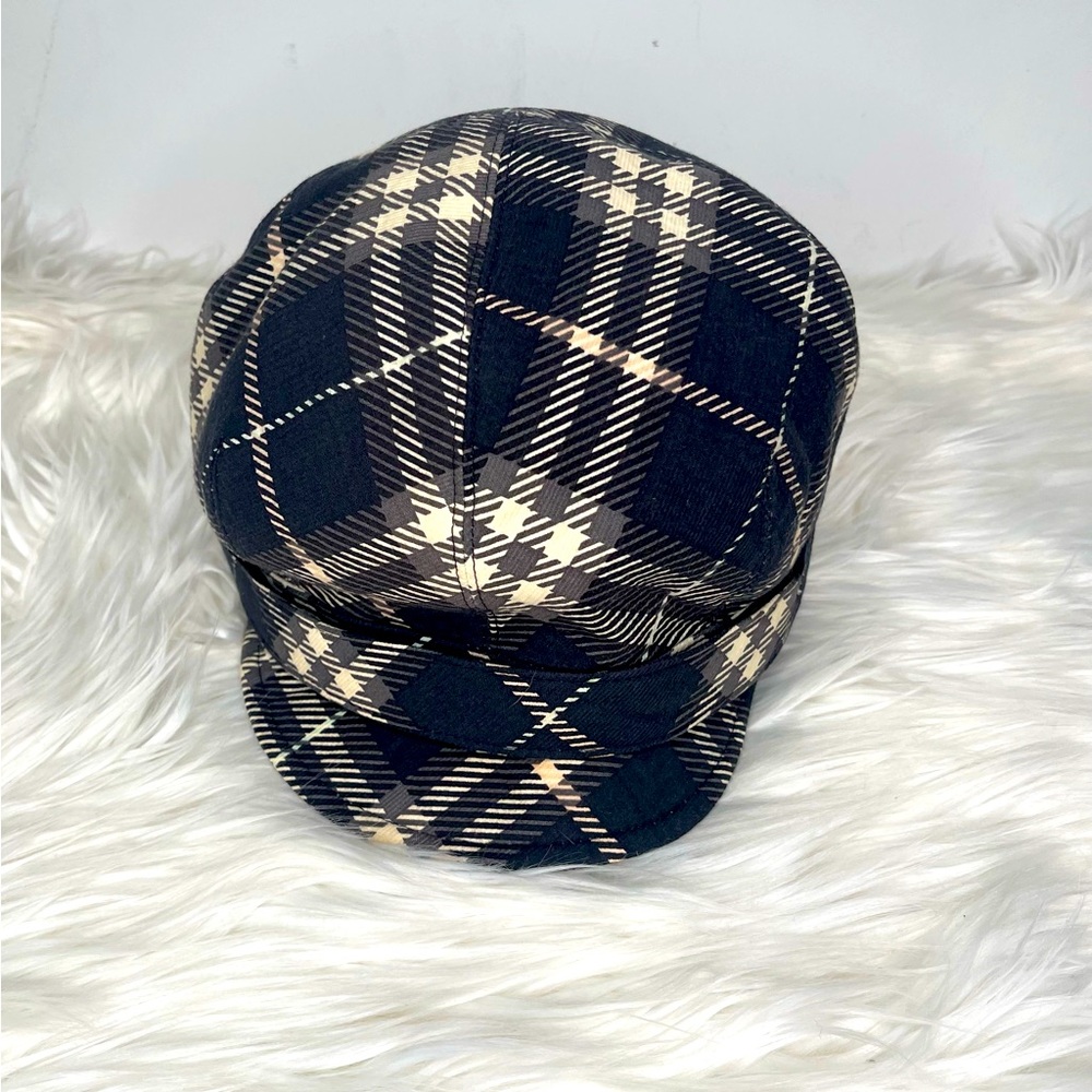Burberry Women's Black and Grey Hat